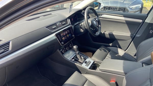Used Skoda Superb 2022 for sale - 75671393: Photo 12
