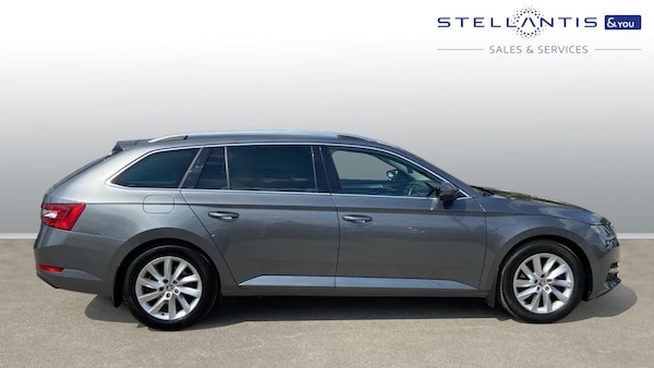 Used Skoda Superb 2022 for sale - 75671393: Photo 2