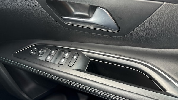 Used Peugeot 5008 2023 for sale - 76315632: Photo 22