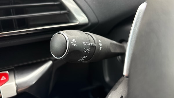 Used Peugeot 5008 2023 for sale - 76315632: Photo 45