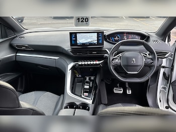 Used Peugeot 5008 2023 for sale - 76315632: Photo 4