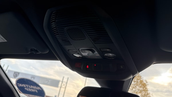 Used Peugeot 5008 2023 for sale - 76315632: Photo 54