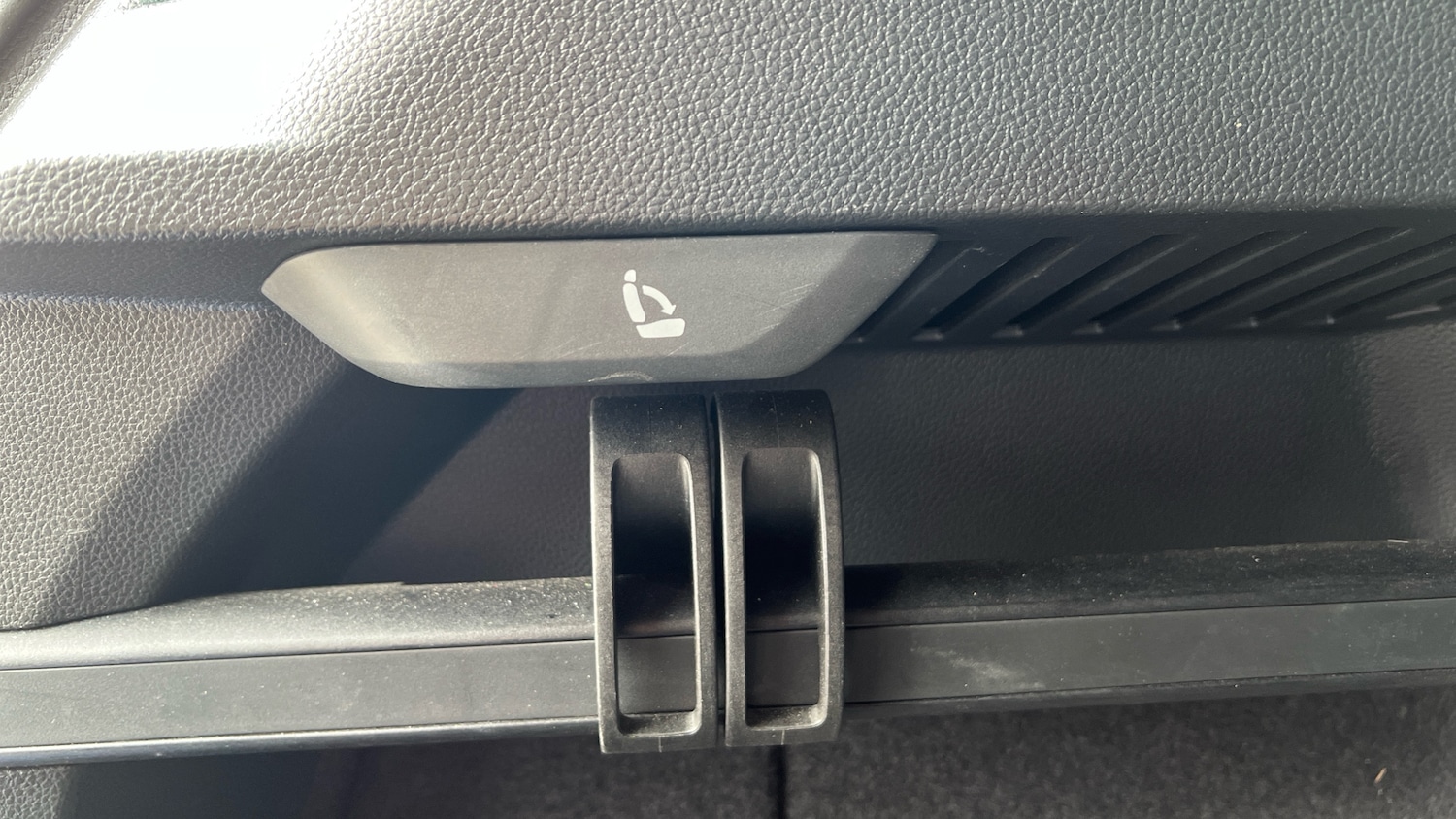 Used Skoda Karoq 2021 for sale - 78021127: Photo 28