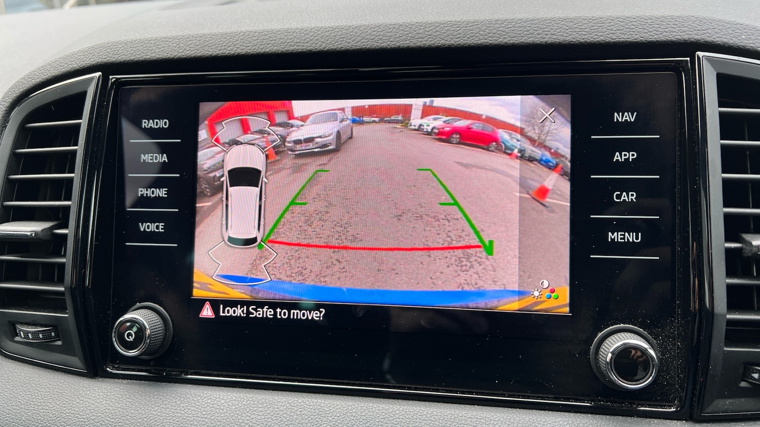 Used Skoda Karoq 2021 for sale - 78021127: Photo 29