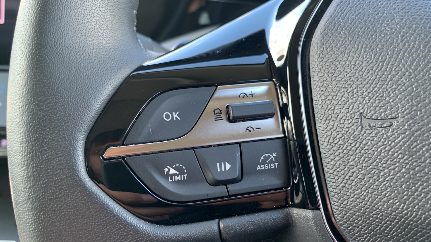 Used Peugeot 308 2023 for sale - 75901309: Photo 23