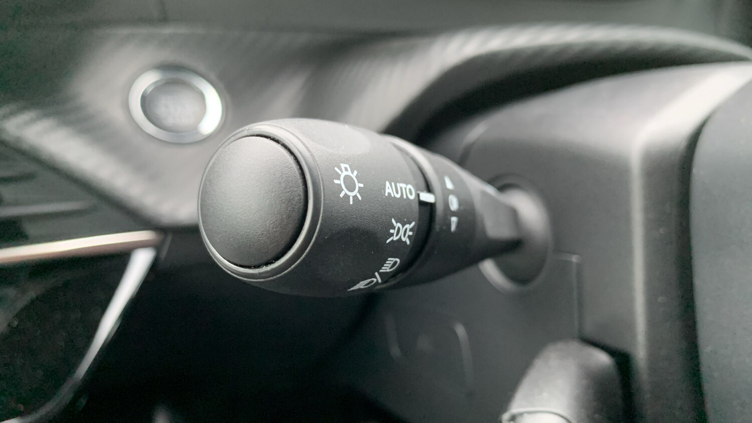 Used Peugeot 208 2023 for sale - 77018084: Photo 44