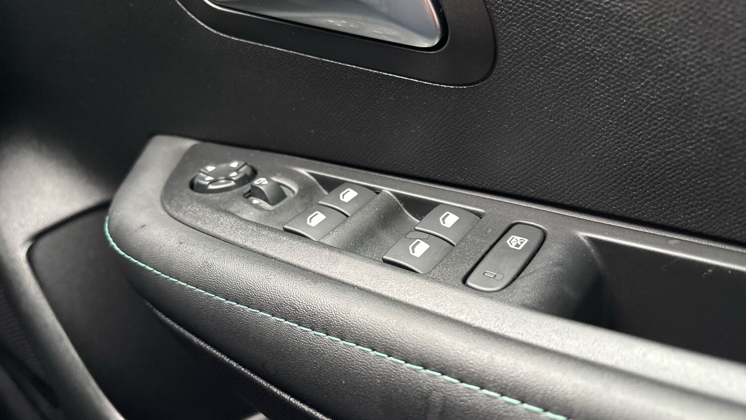 Used Peugeot 208 2023 for sale - 77511928: Photo 22