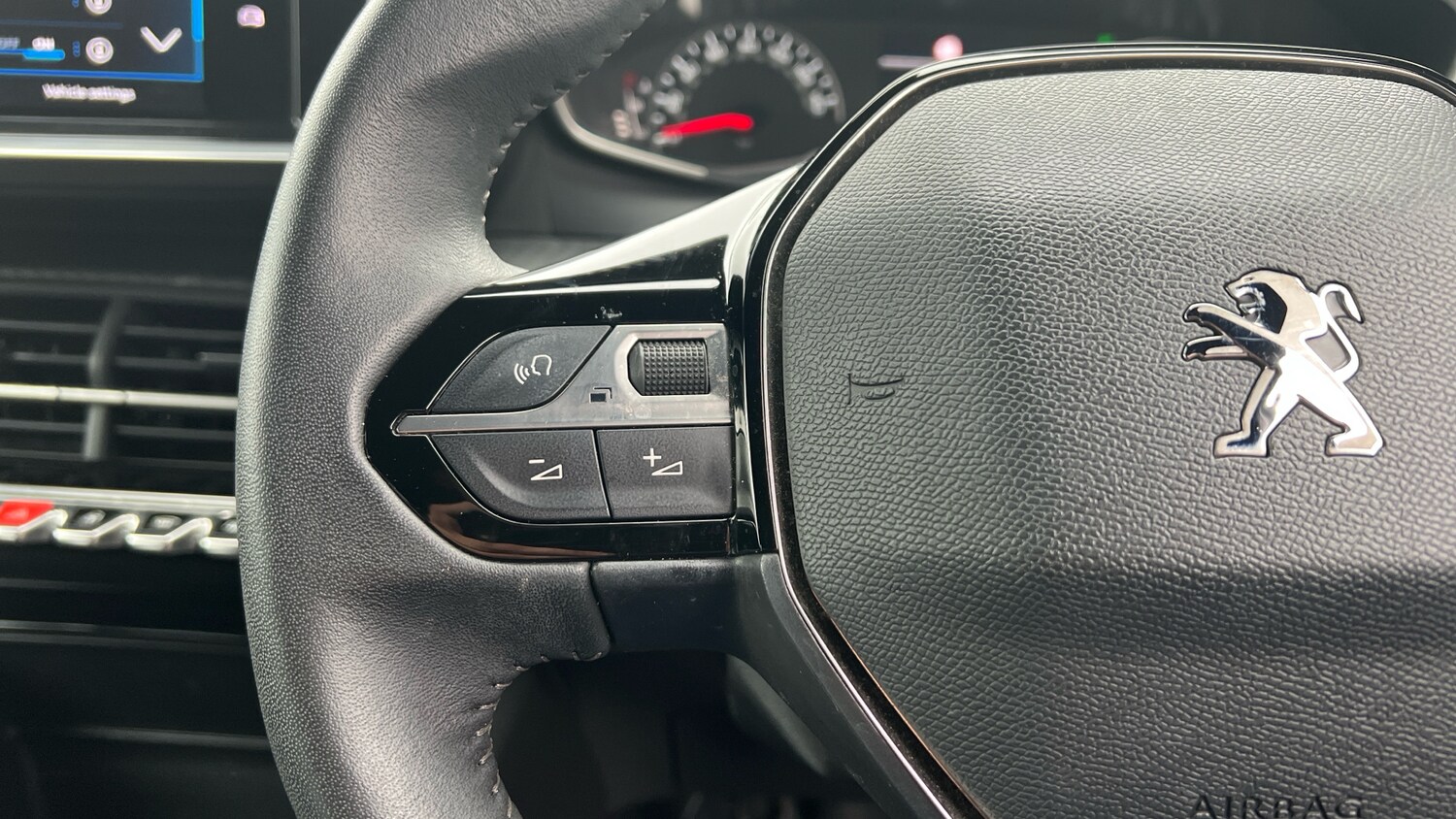 Used Peugeot 2008 2022 for sale - 78102258: Photo 23