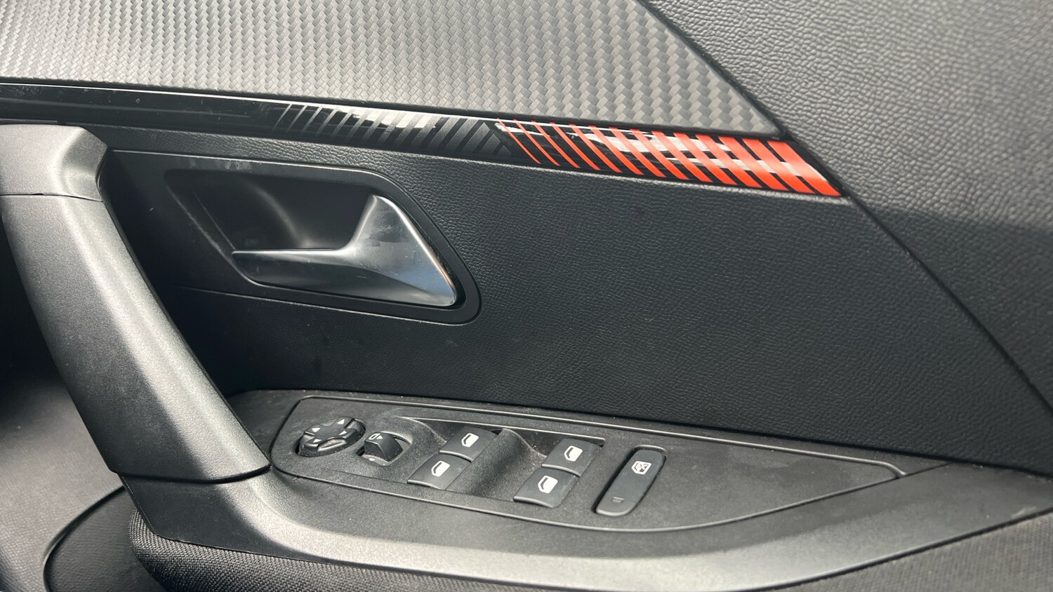 Used Peugeot 2008 2022 for sale - 78102258: Photo 29