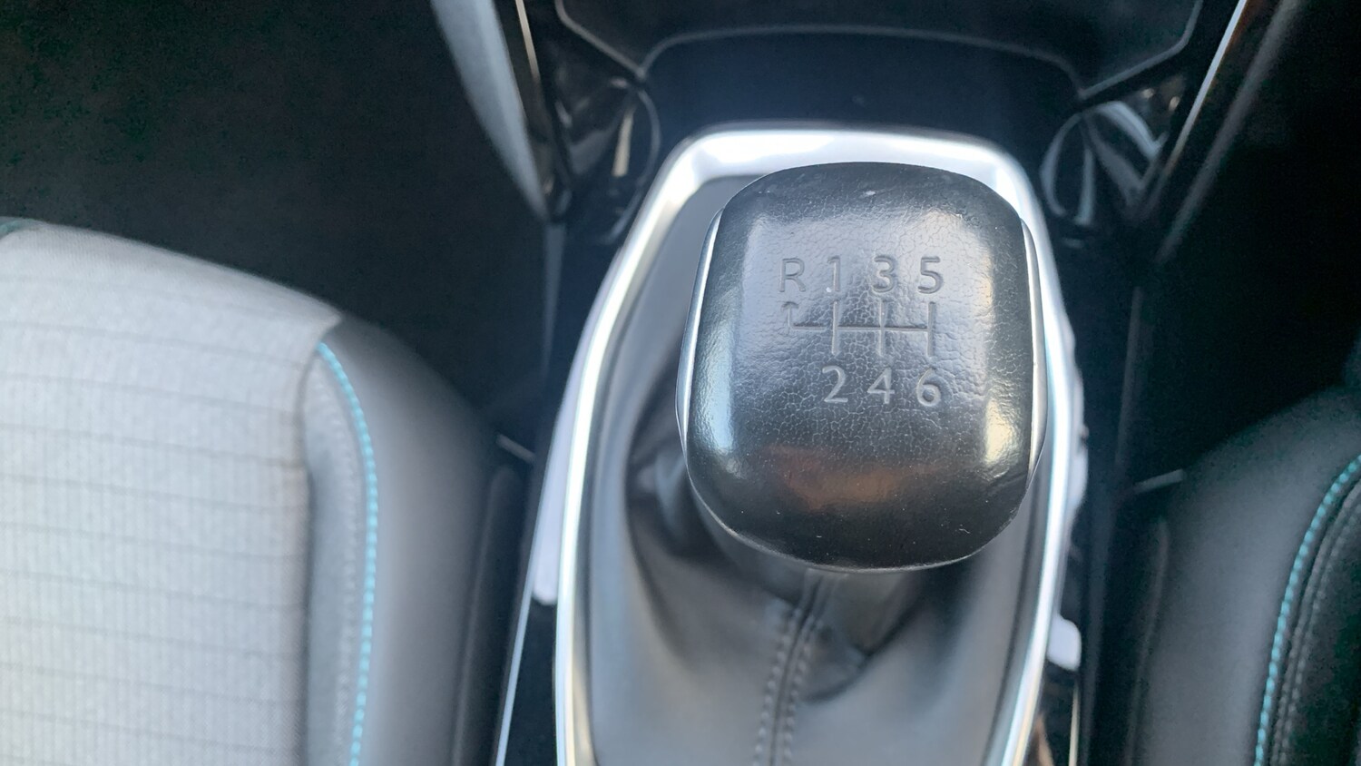 Used Peugeot 2008 2023 for sale - 78102257: Photo 39