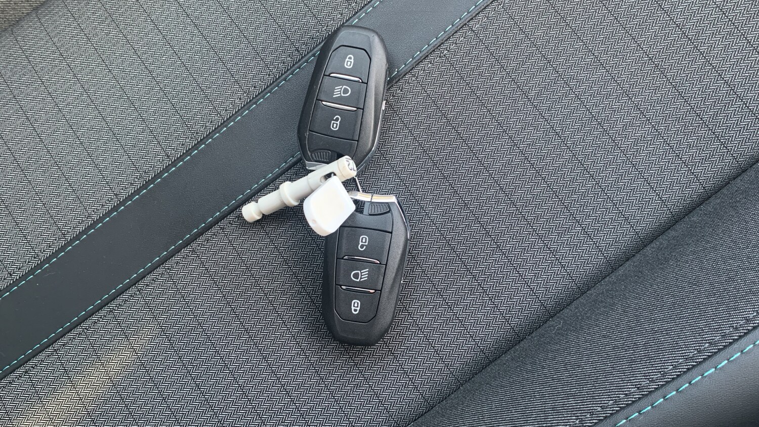 Used Peugeot 2008 2023 for sale - 78102257: Photo 46