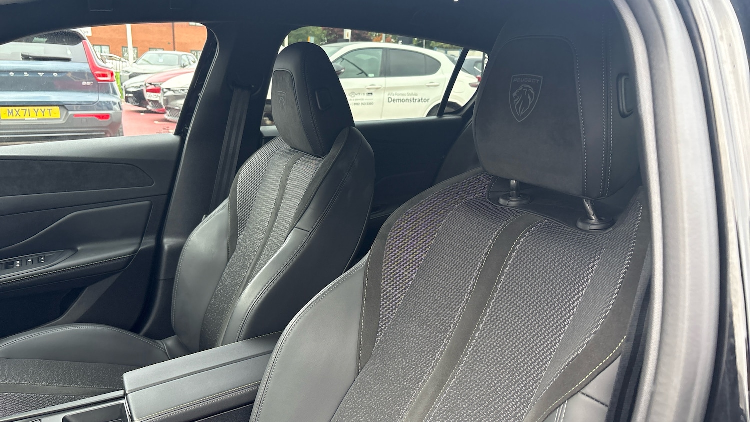 Used Peugeot 308 2024 for sale - 76043891: Photo 42