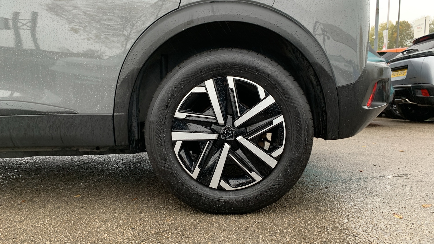 Used Peugeot 2008 2024 for sale - 76307988: Photo 15