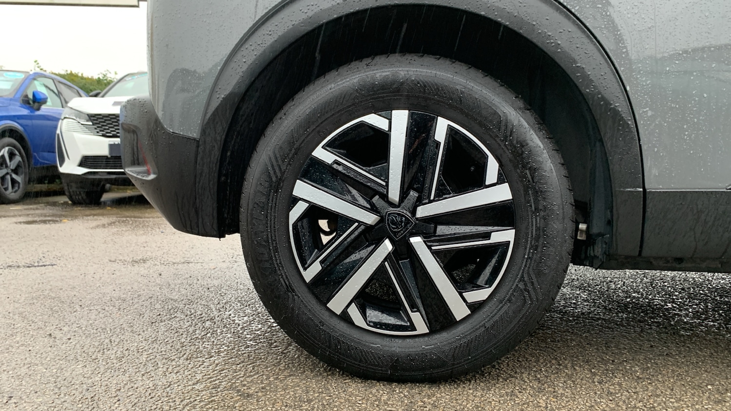 Used Peugeot 2008 2024 for sale - 76307988: Photo 16