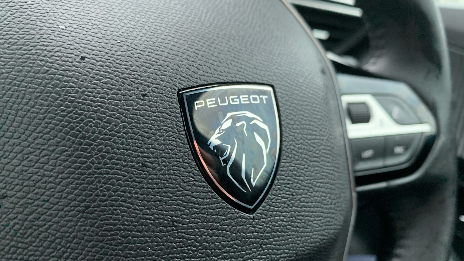 Used Peugeot 2008 2024 for sale - 76307988: Photo 39
