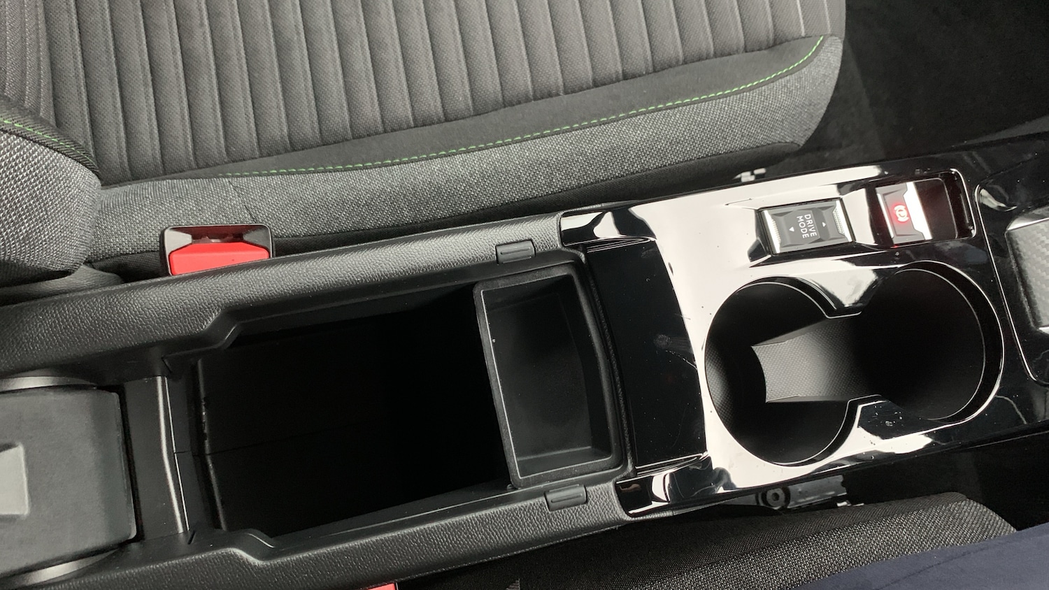 Used Peugeot 2008 2024 for sale - 76307988: Photo 46