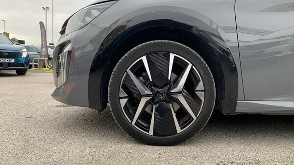 Used Peugeot 208 2024 for sale - 76086031: Photo 14