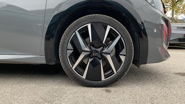 Used Peugeot 208 2024 for sale - 76086031: Photo 17