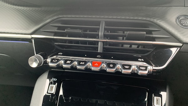 Used Peugeot 208 2024 for sale - 76086031: Photo 50