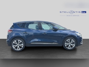 Used Renault Scenic 2017 for sale - 78867558: Photo