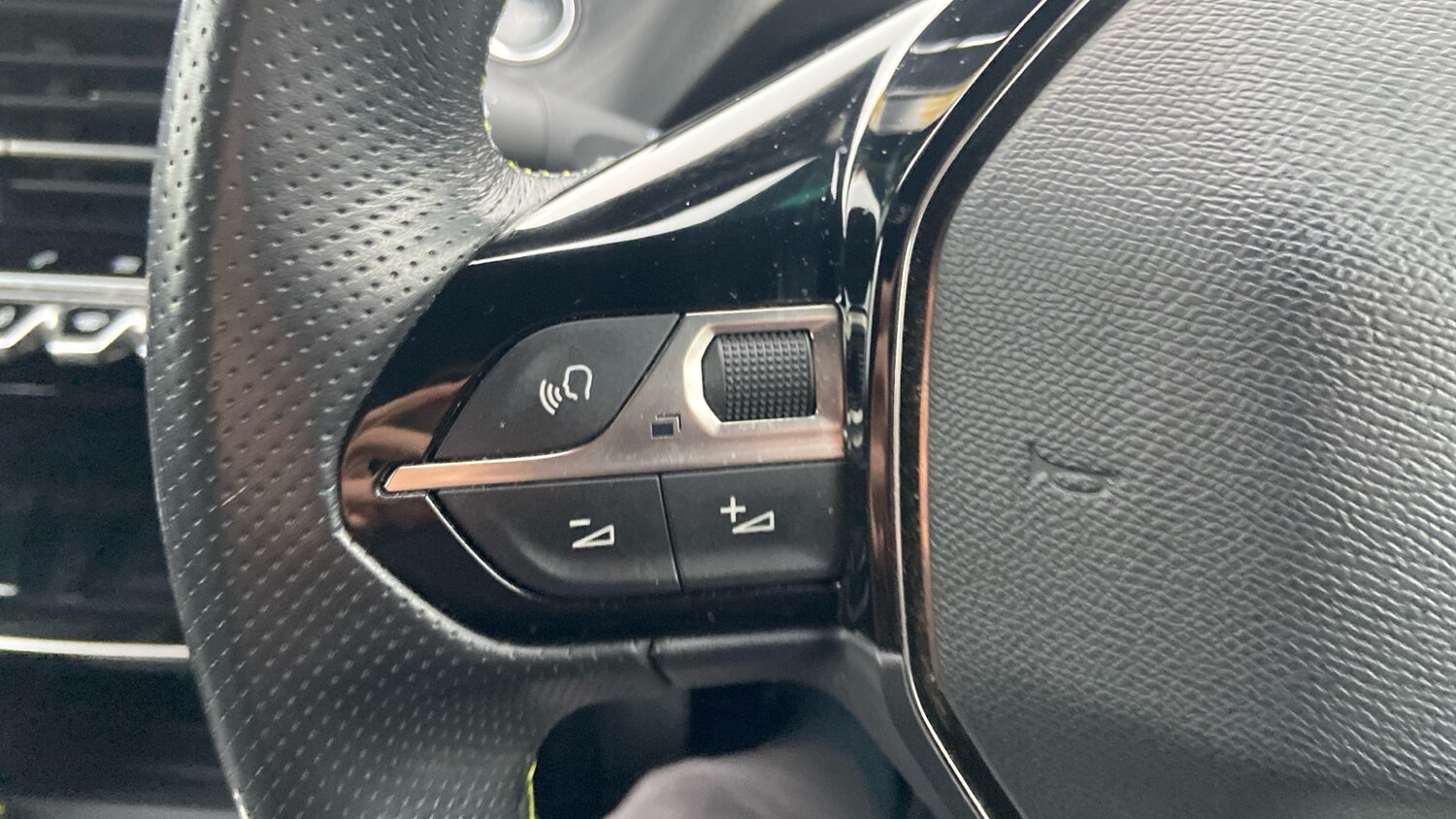 Used Peugeot 208 2022 for sale - 76033053: Photo 23