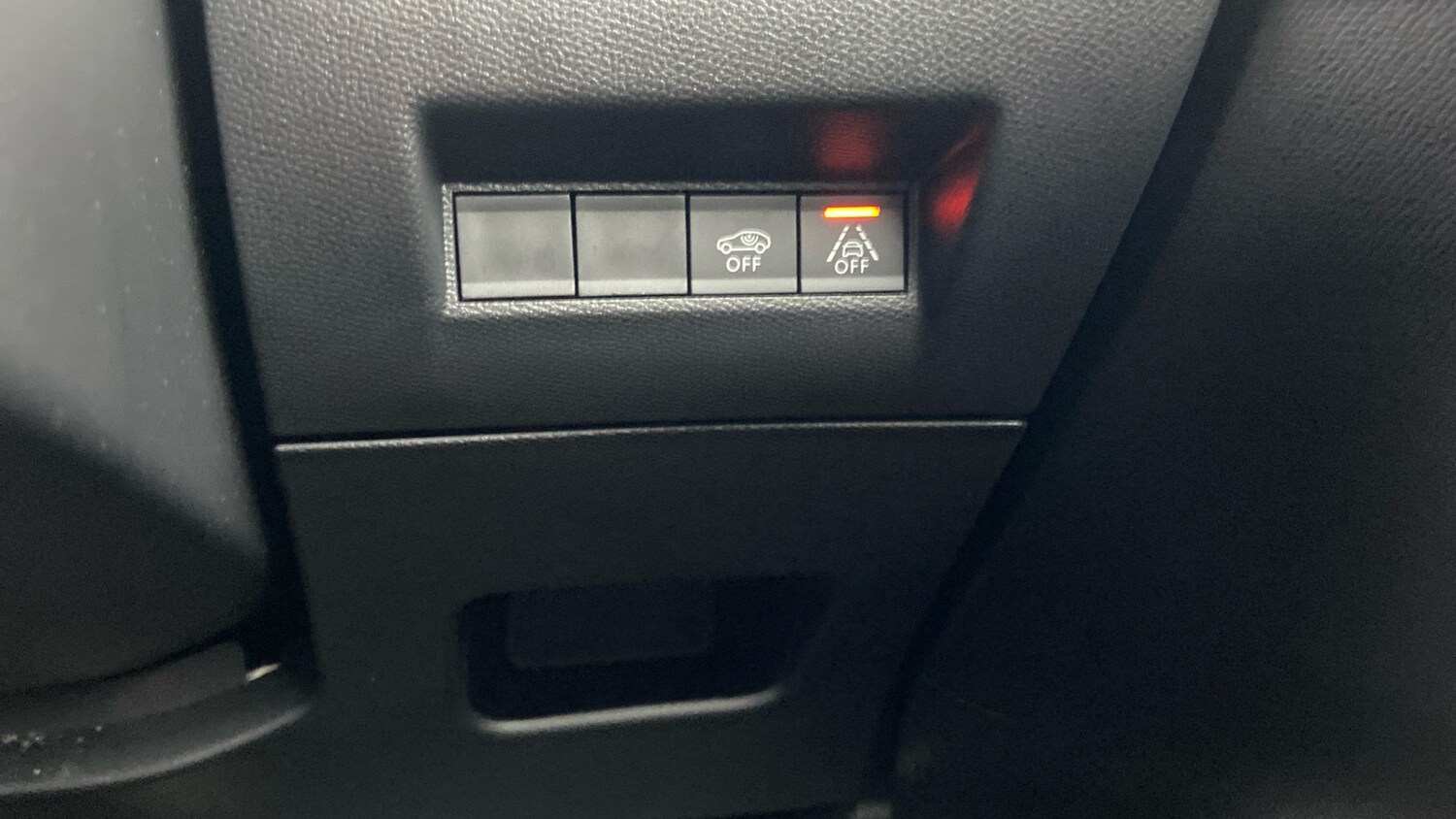 Used Peugeot 208 2022 for sale - 76033053: Photo 34