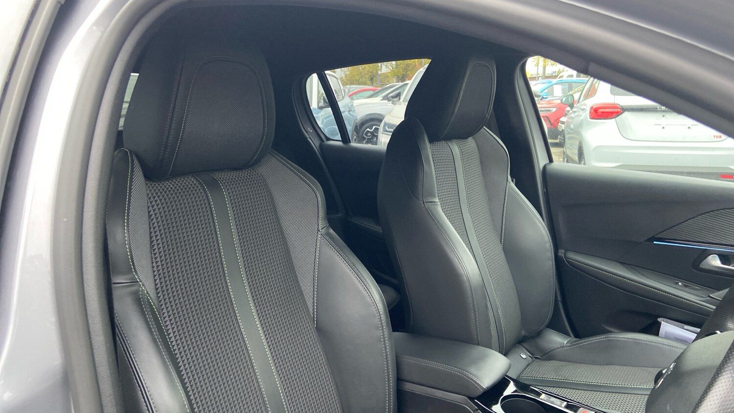 Used Peugeot 208 2022 for sale - 76033053: Photo 42