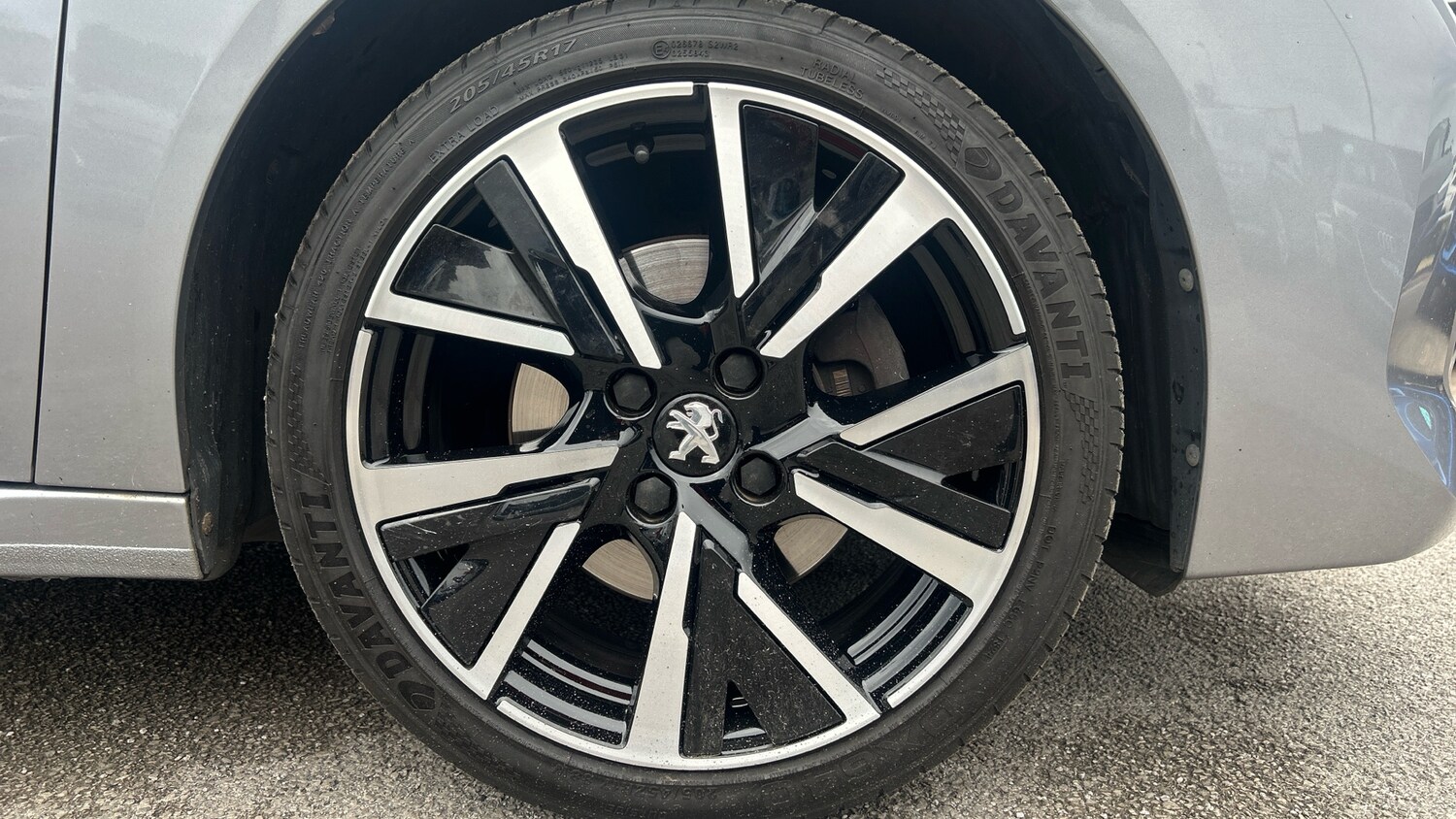 Used Peugeot 208 2020 for sale - 75733184: Photo 15