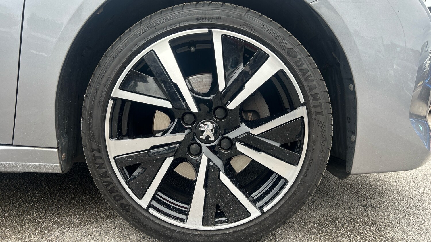 Used Peugeot 208 2020 for sale - 75733184: Photo 17