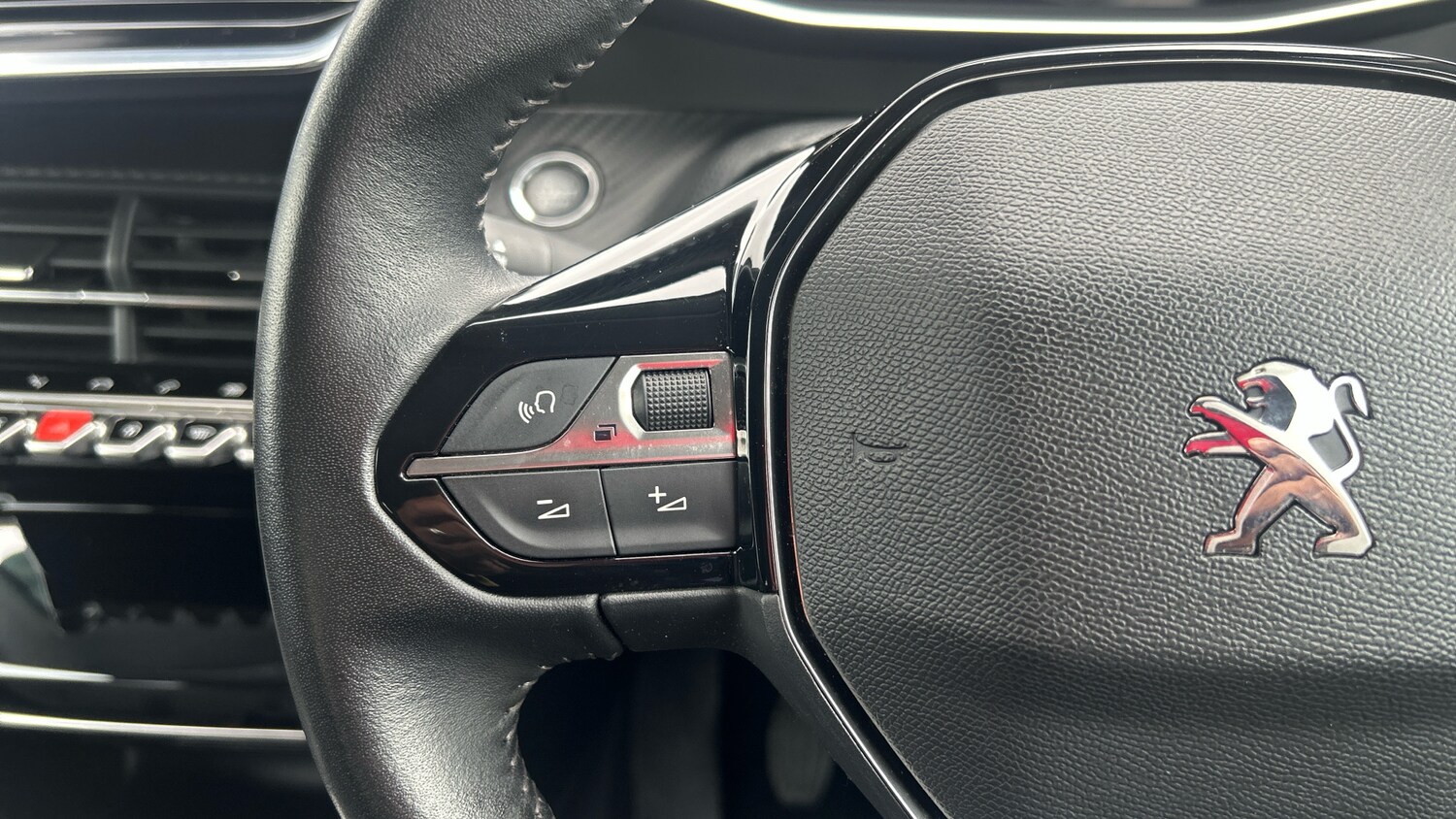 Used Peugeot 208 2020 for sale - 75733184: Photo 23