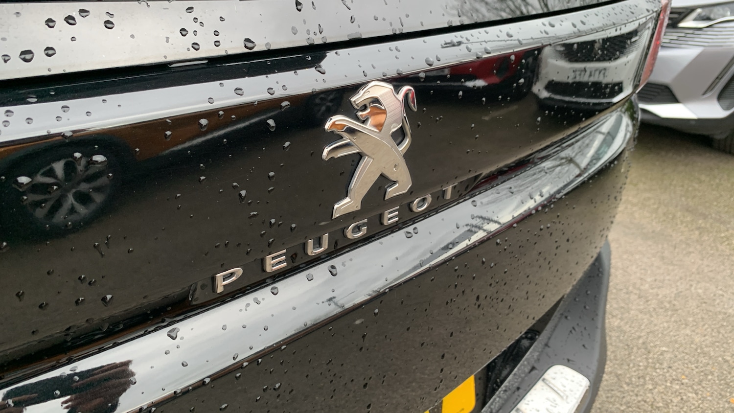 Used Peugeot 5008 2023 for sale - 76486453: Photo 26