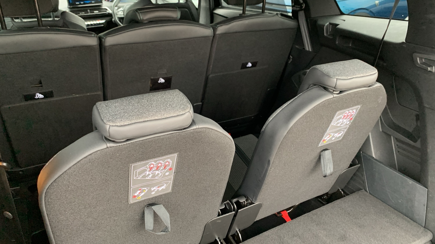 Used Peugeot 5008 2023 for sale - 76486453: Photo 27