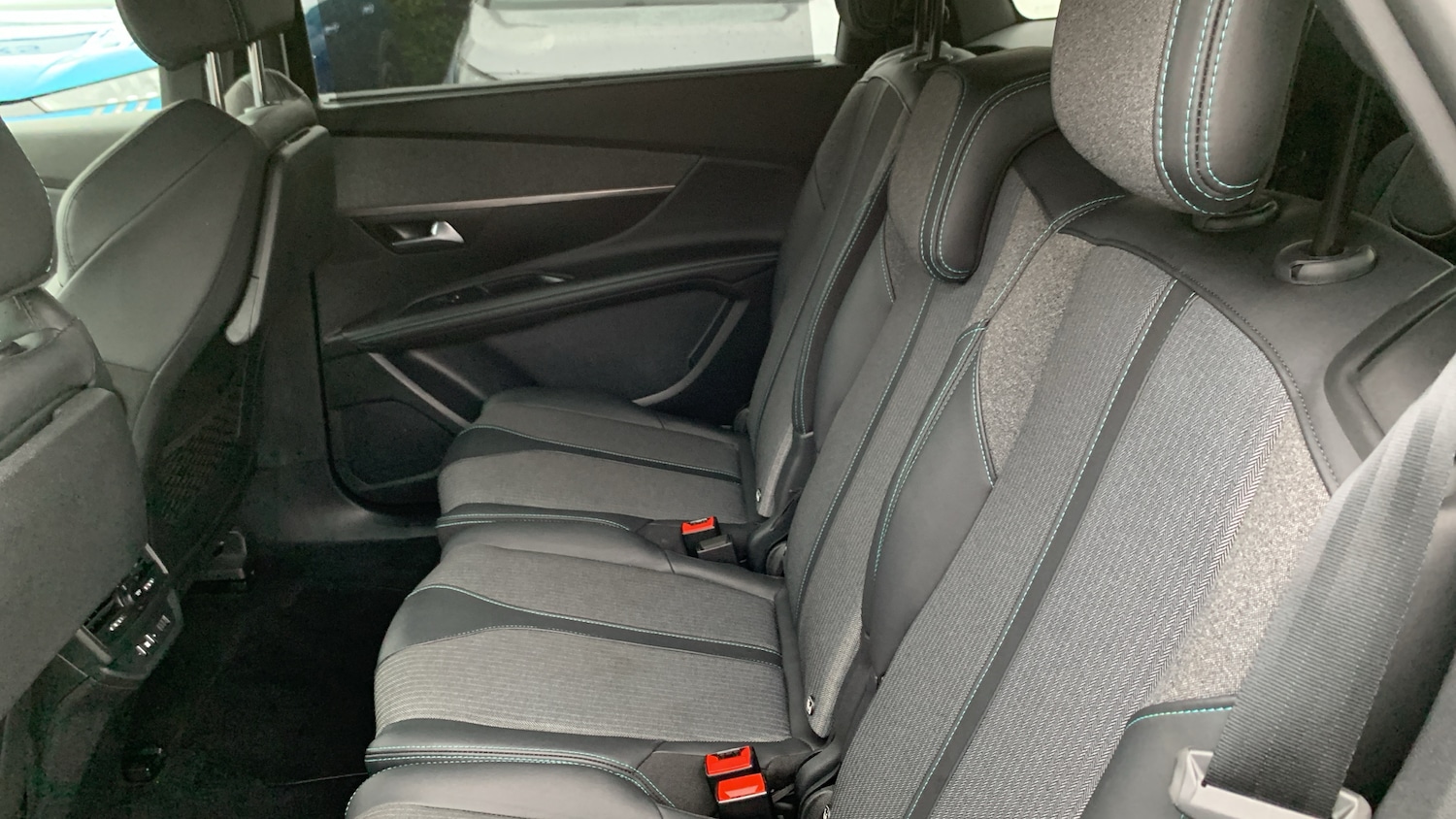 Used Peugeot 5008 2023 for sale - 76486453: Photo 35