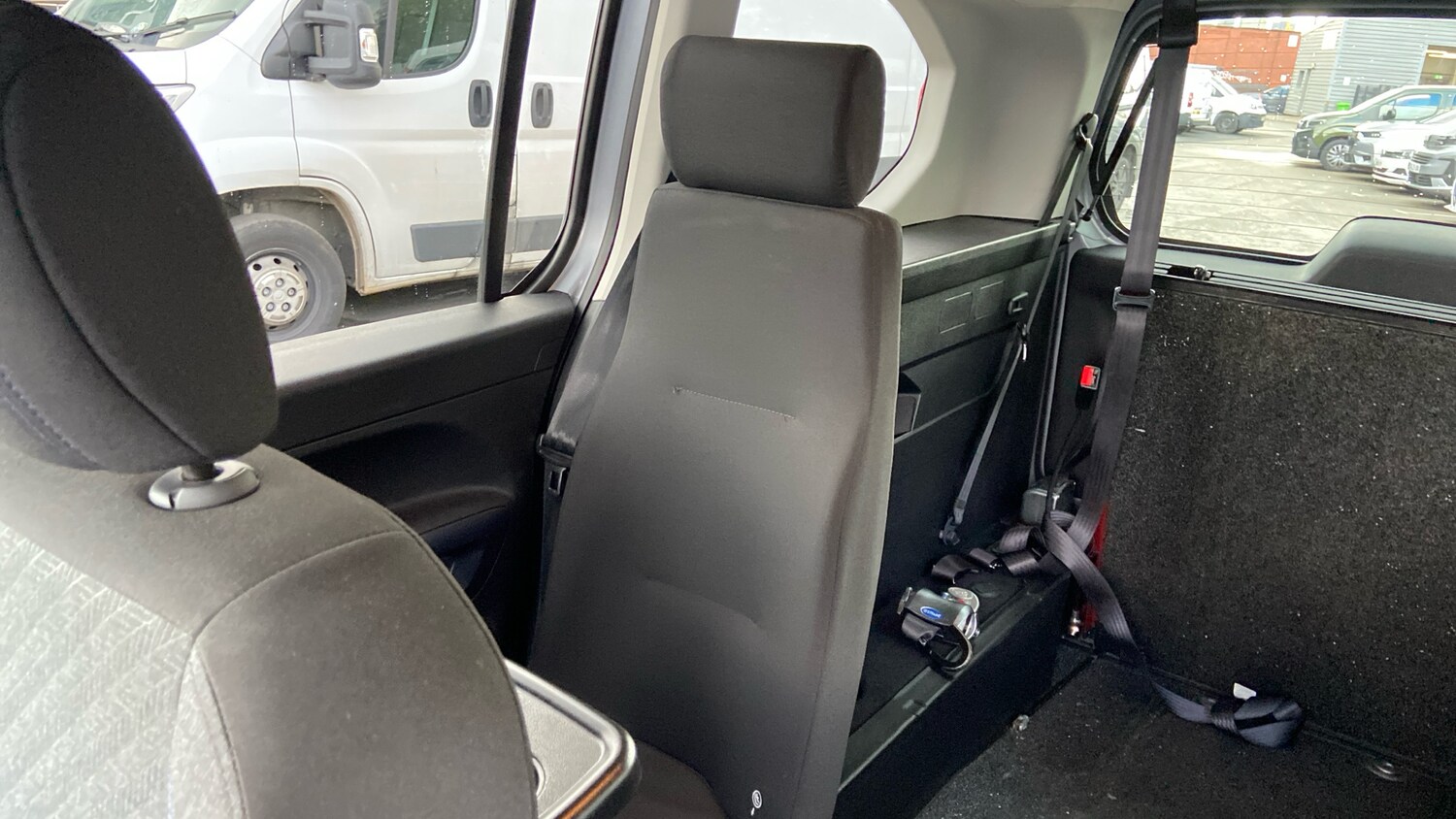 Used Peugeot Rifter 2021 for sale - 76043913: Photo 25