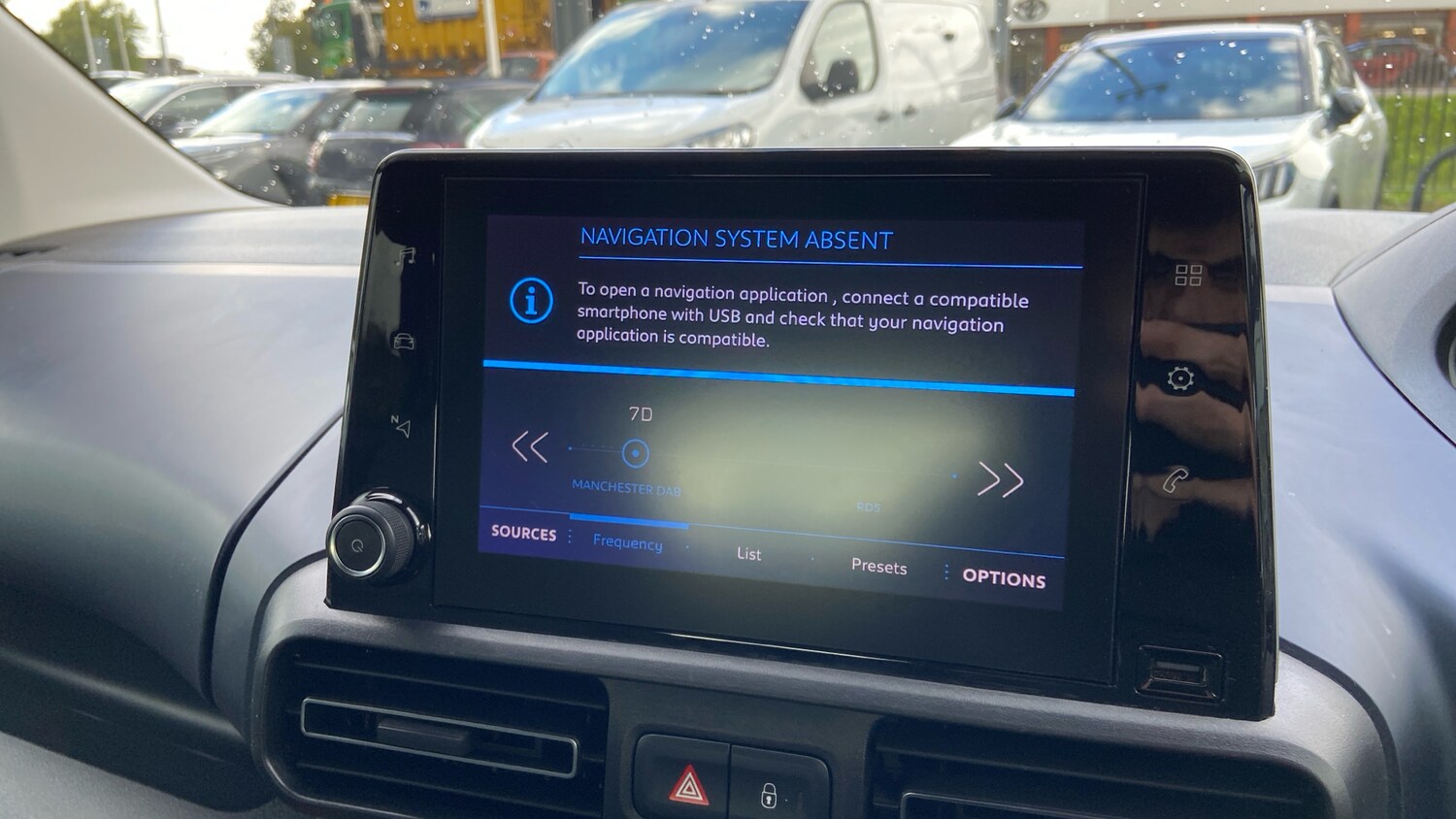 Used Peugeot Rifter 2021 for sale - 76043913: Photo 32