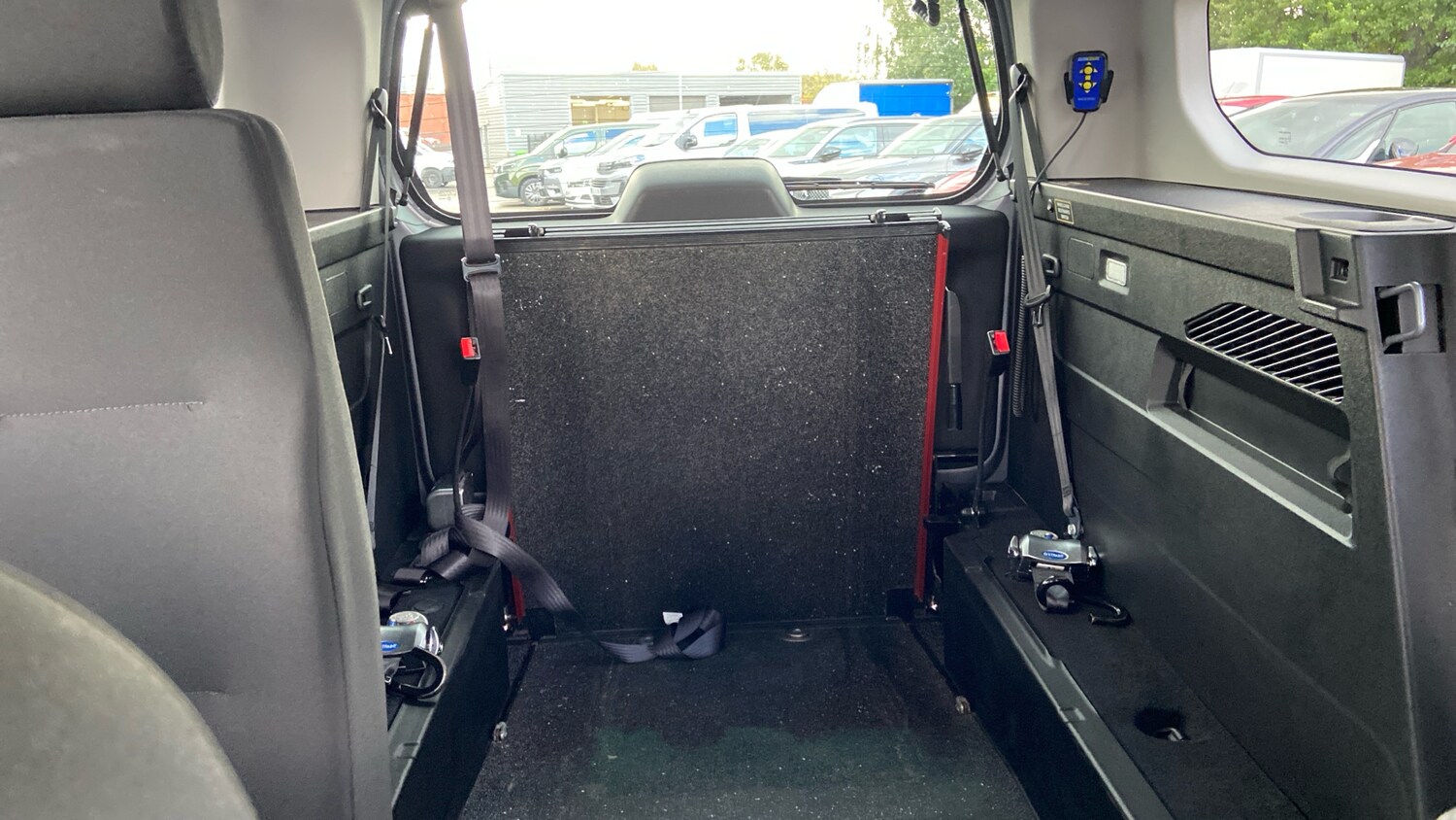 Used Peugeot Rifter 2021 for sale - 76043913: Photo 33