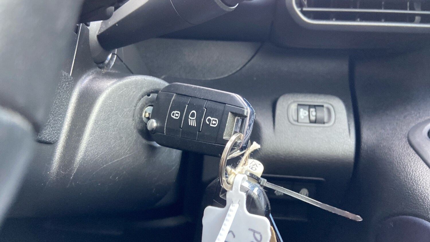 Used Peugeot Rifter 2021 for sale - 76043913: Photo 39