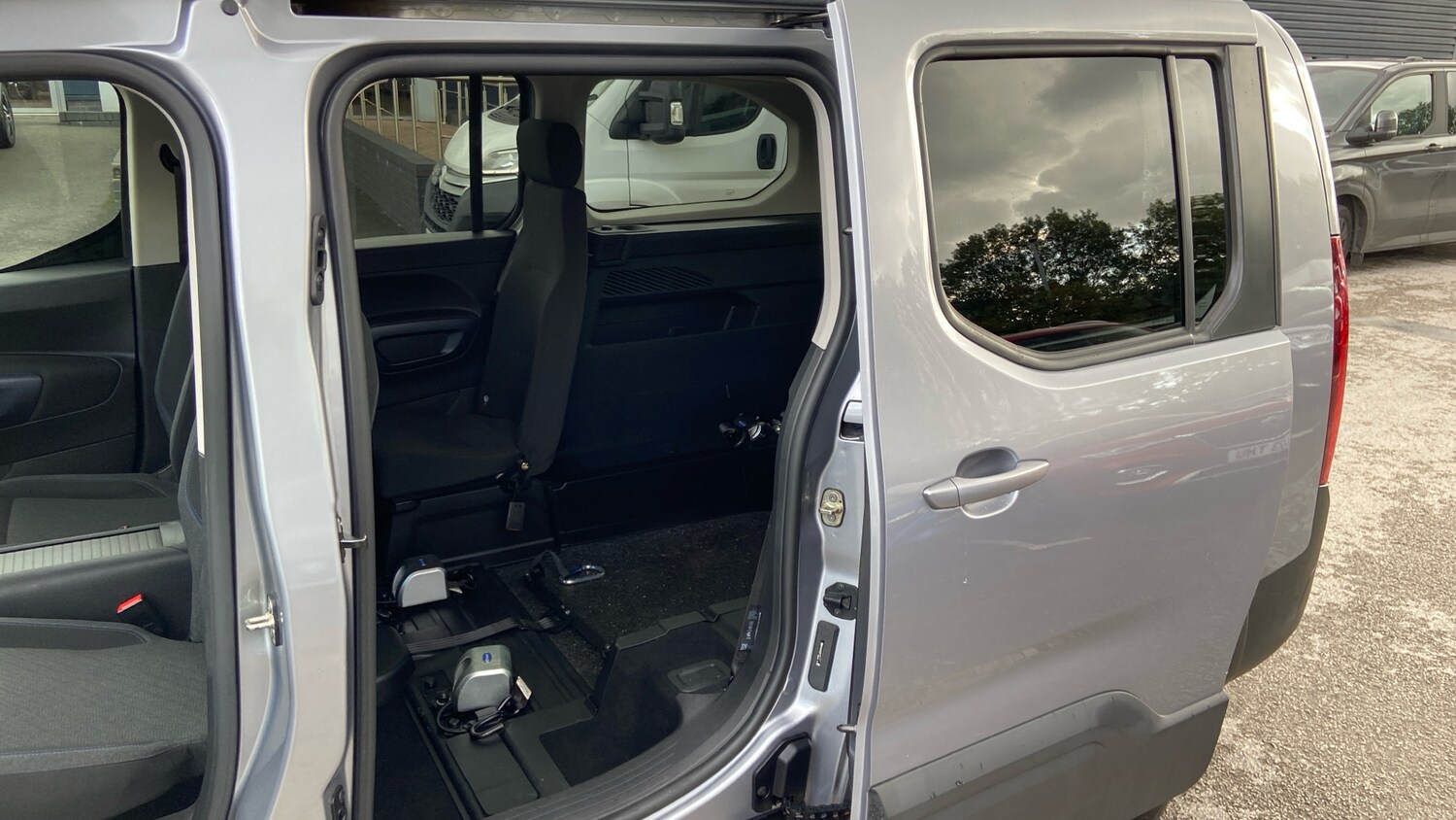 Used Peugeot Rifter 2021 for sale - 76043913: Photo 50