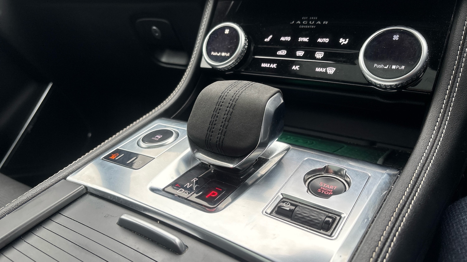 Used Jaguar F-Pace 2023 for sale - 77254274: Photo 21