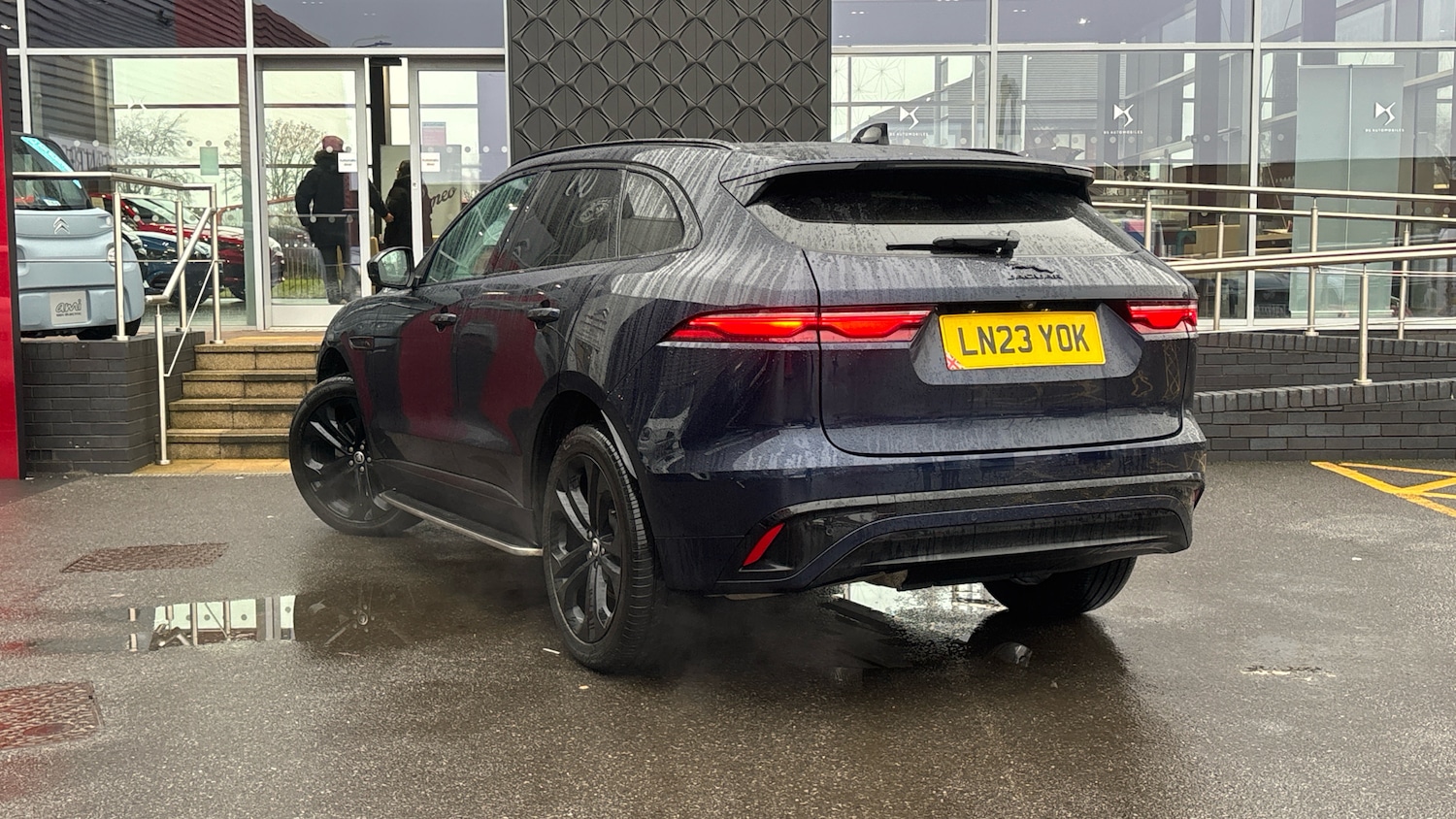 Used Jaguar F-Pace 2023 for sale - 77254274: Photo 6