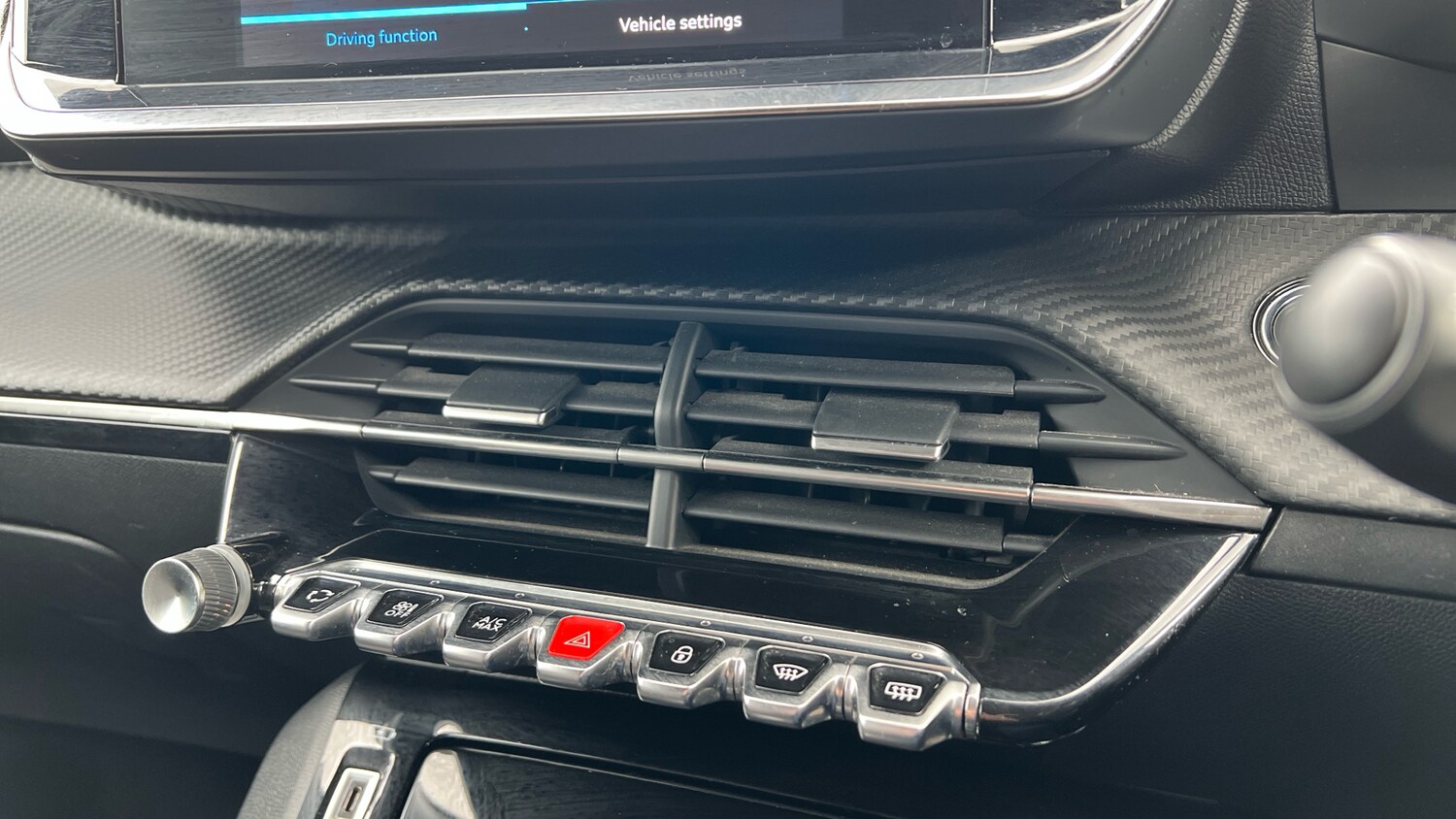 Used Peugeot 2008 2022 for sale - 78073628: Photo 29