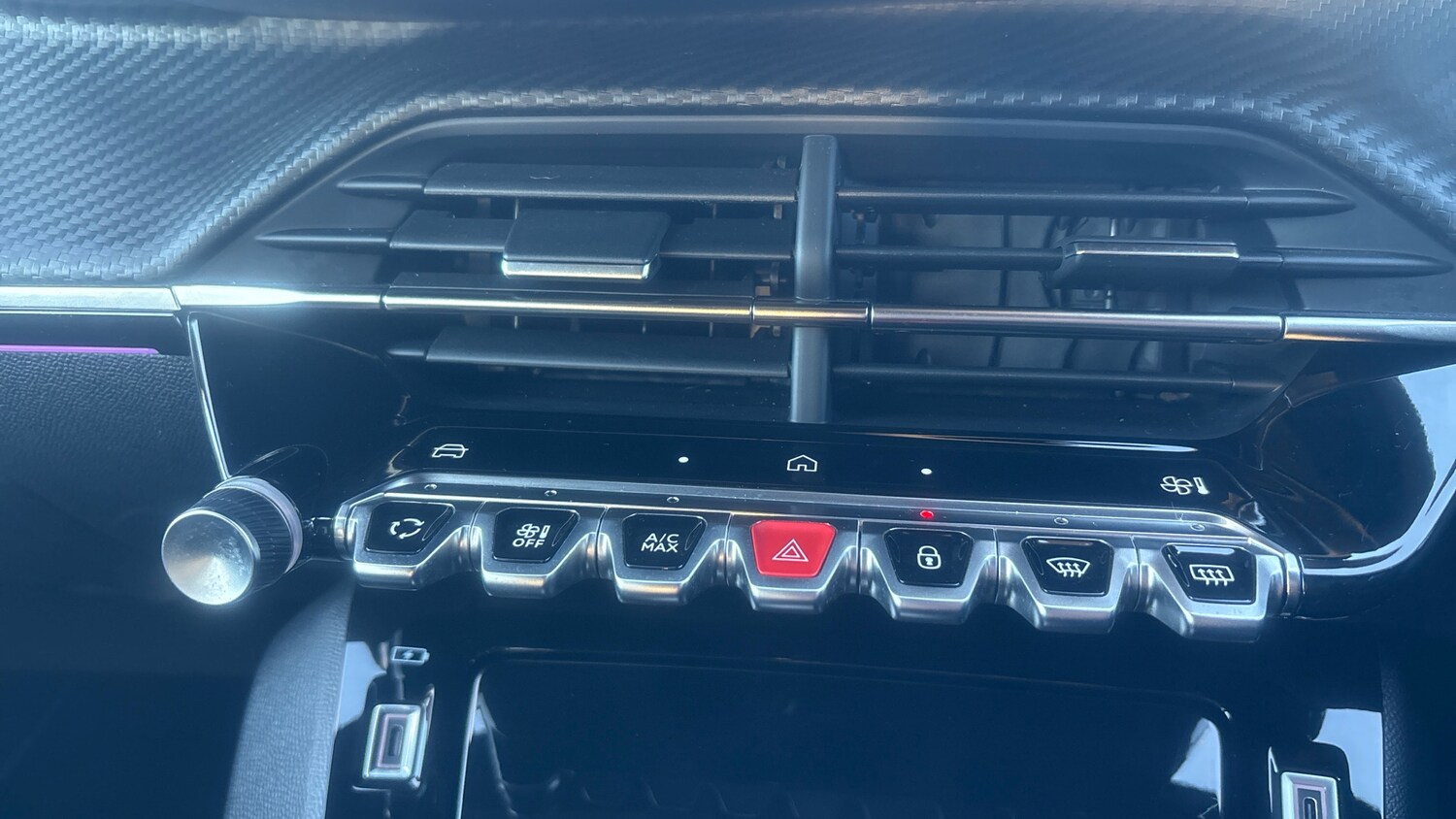 Used Peugeot 208 2025 for sale - 76887902: Photo 57