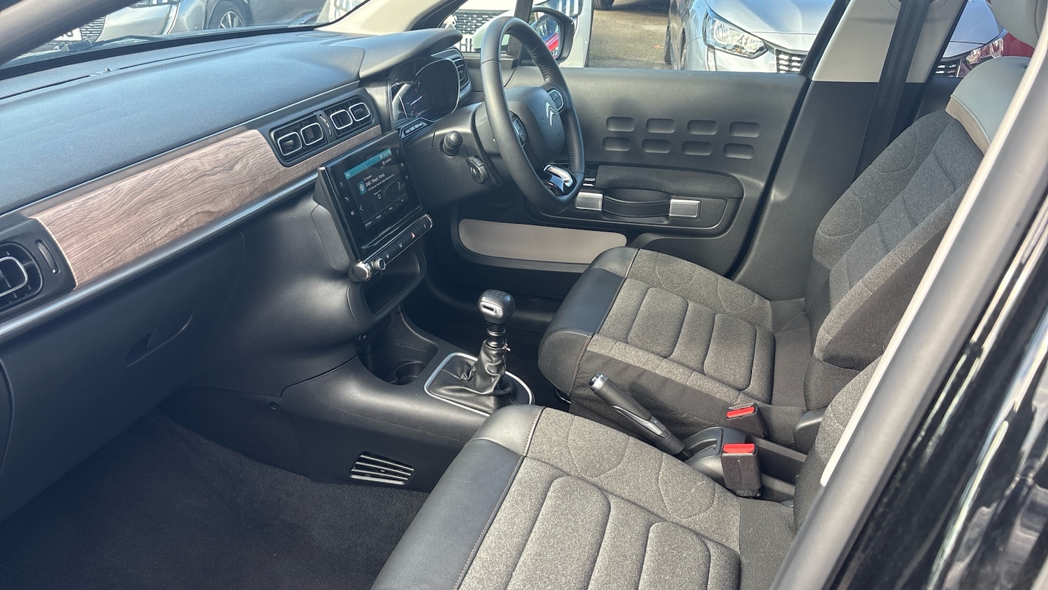 Used Citroen C3 2023 for sale - 76887890: Photo 12