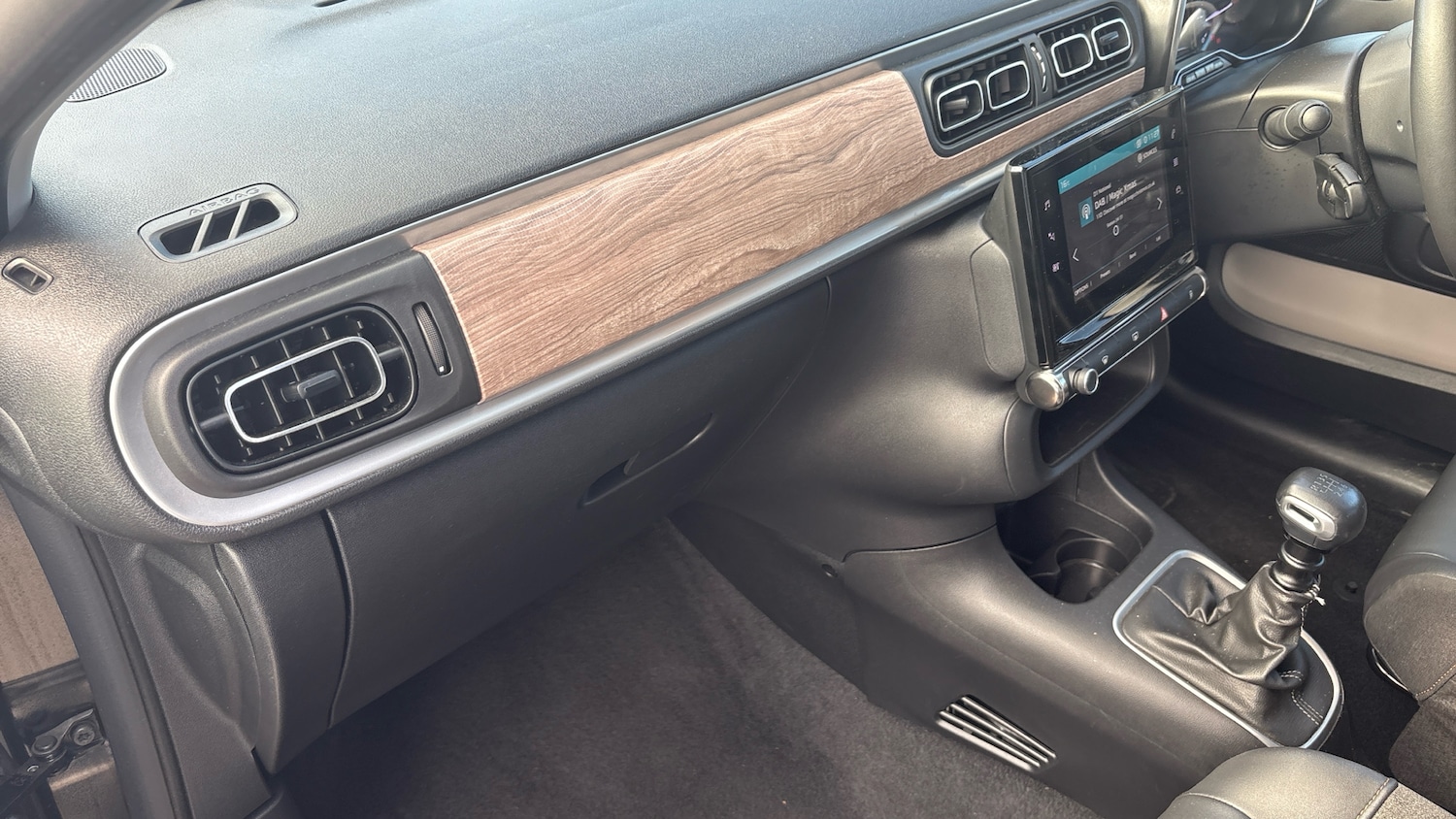 Used Citroen C3 2023 for sale - 76887890: Photo 33