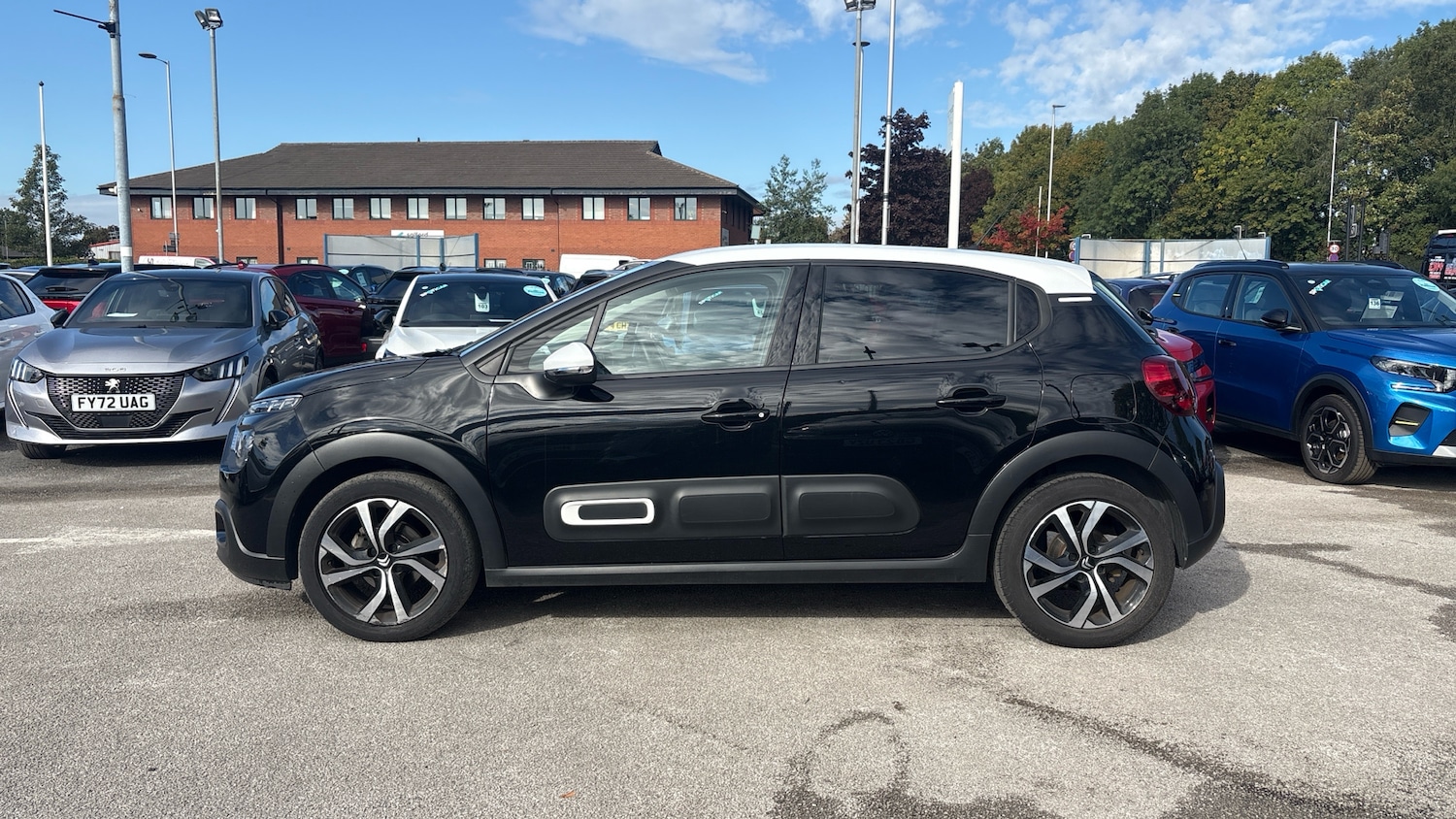 Used Citroen C3 2023 for sale - 76887890: Photo 6