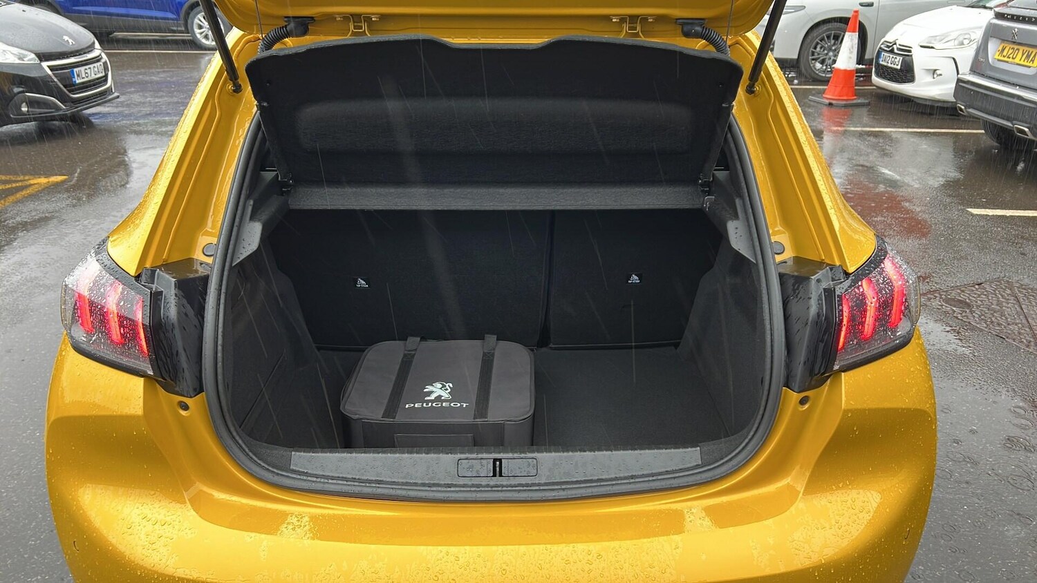 Used Peugeot 208 2021 for sale - 78186281: Photo 32