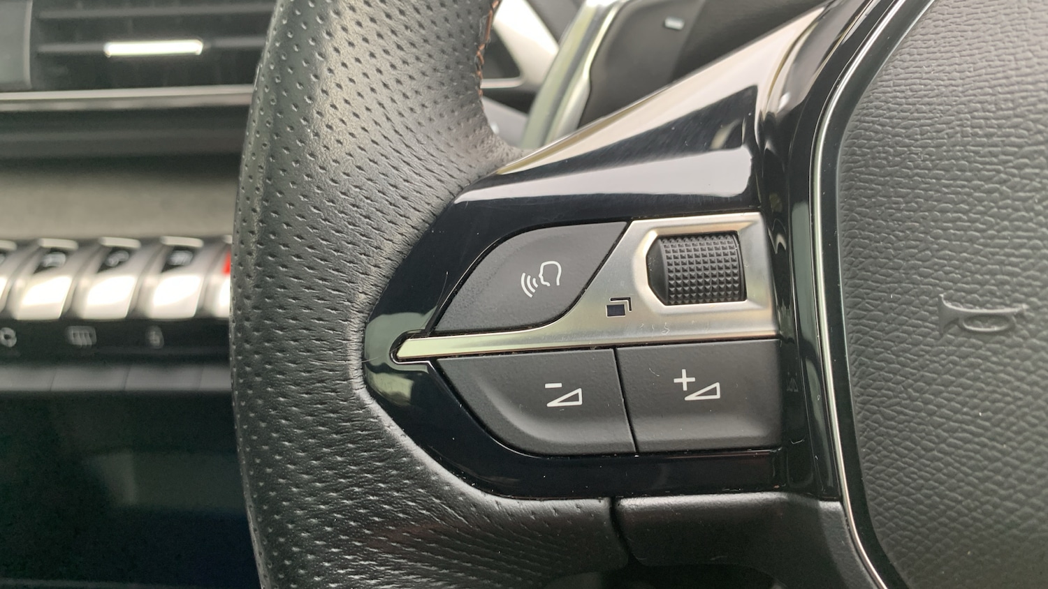 Used Peugeot 5008 2022 for sale - 76486450: Photo 23