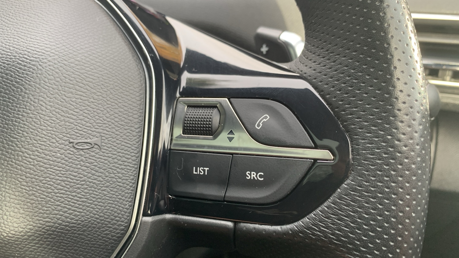 Used Peugeot 5008 2022 for sale - 76486450: Photo 24