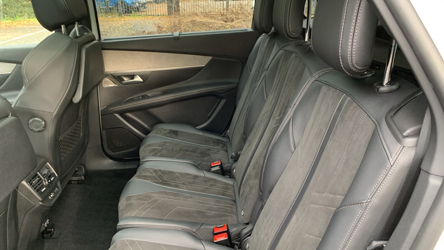 Used Peugeot 5008 2022 for sale - 76486450: Photo 38