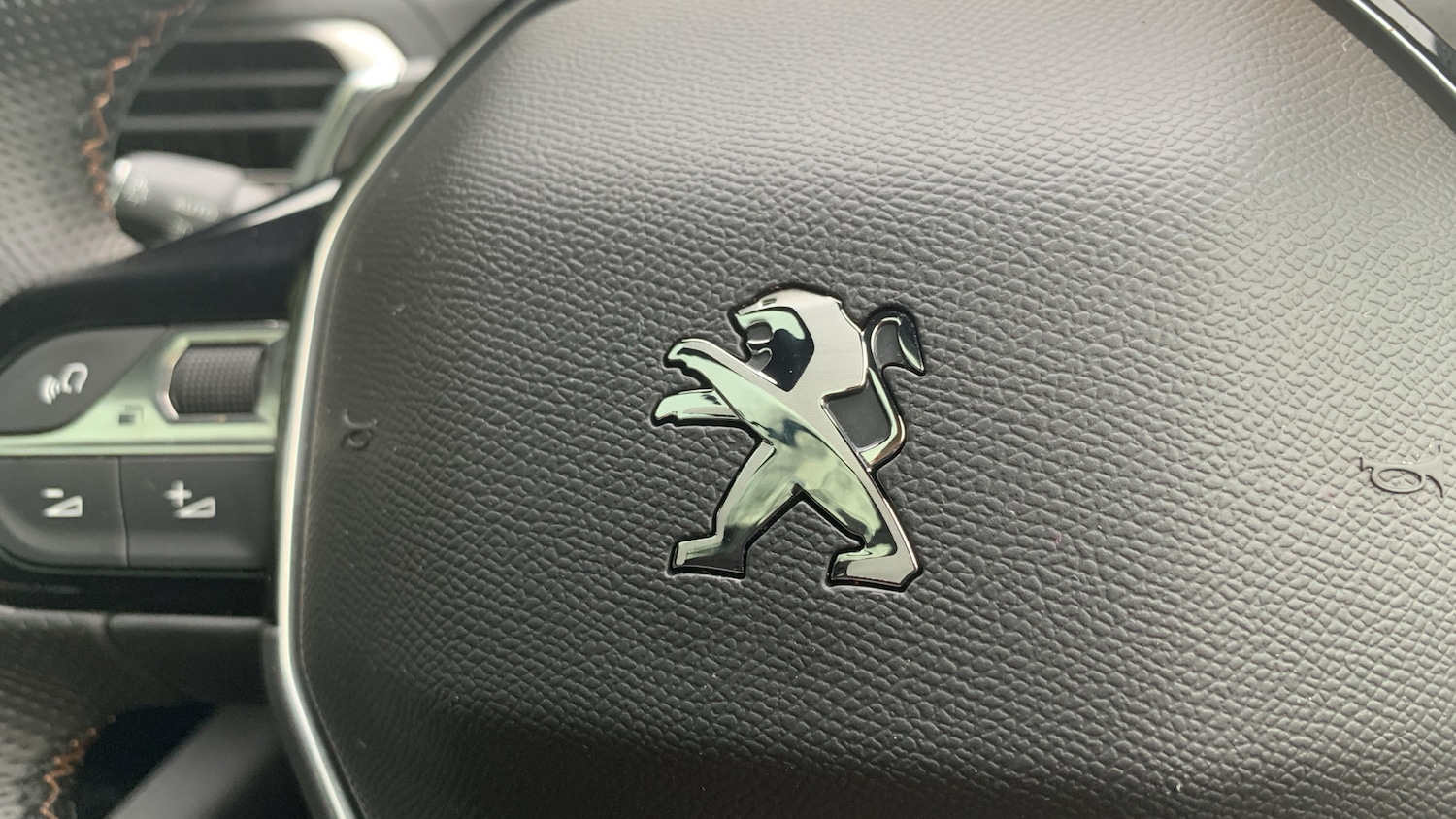 Used Peugeot 5008 2022 for sale - 76486450: Photo 52